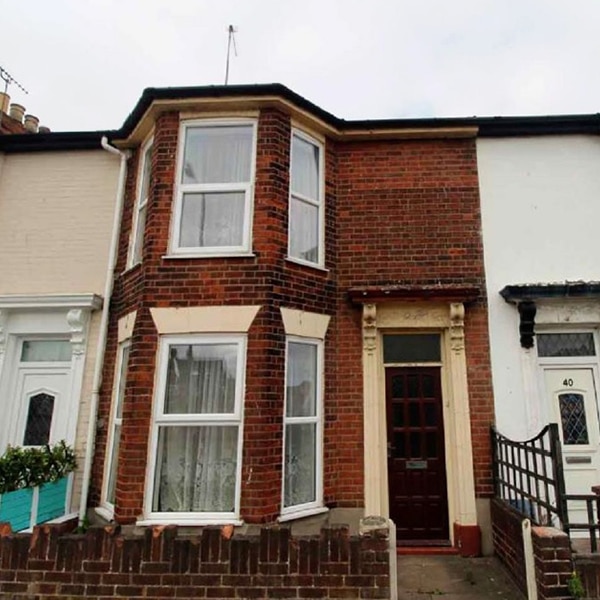 Terrace house ready for a fast sale