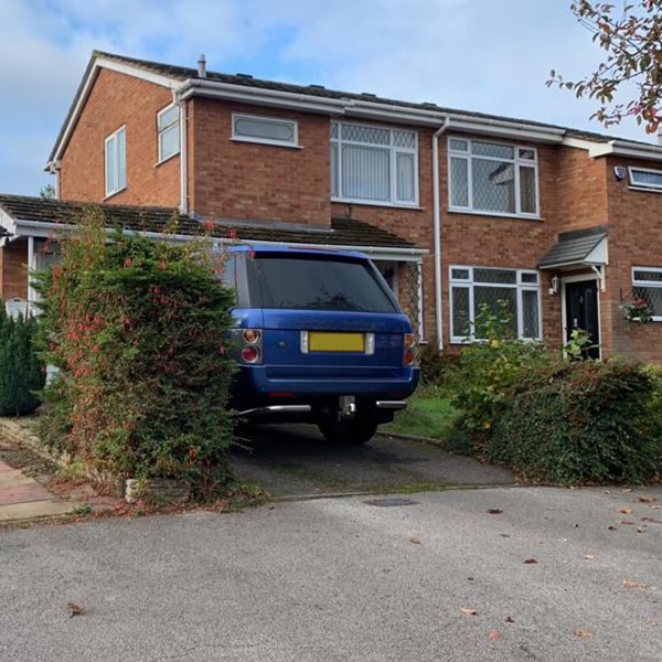 Semi-detached house ready for a fast sale